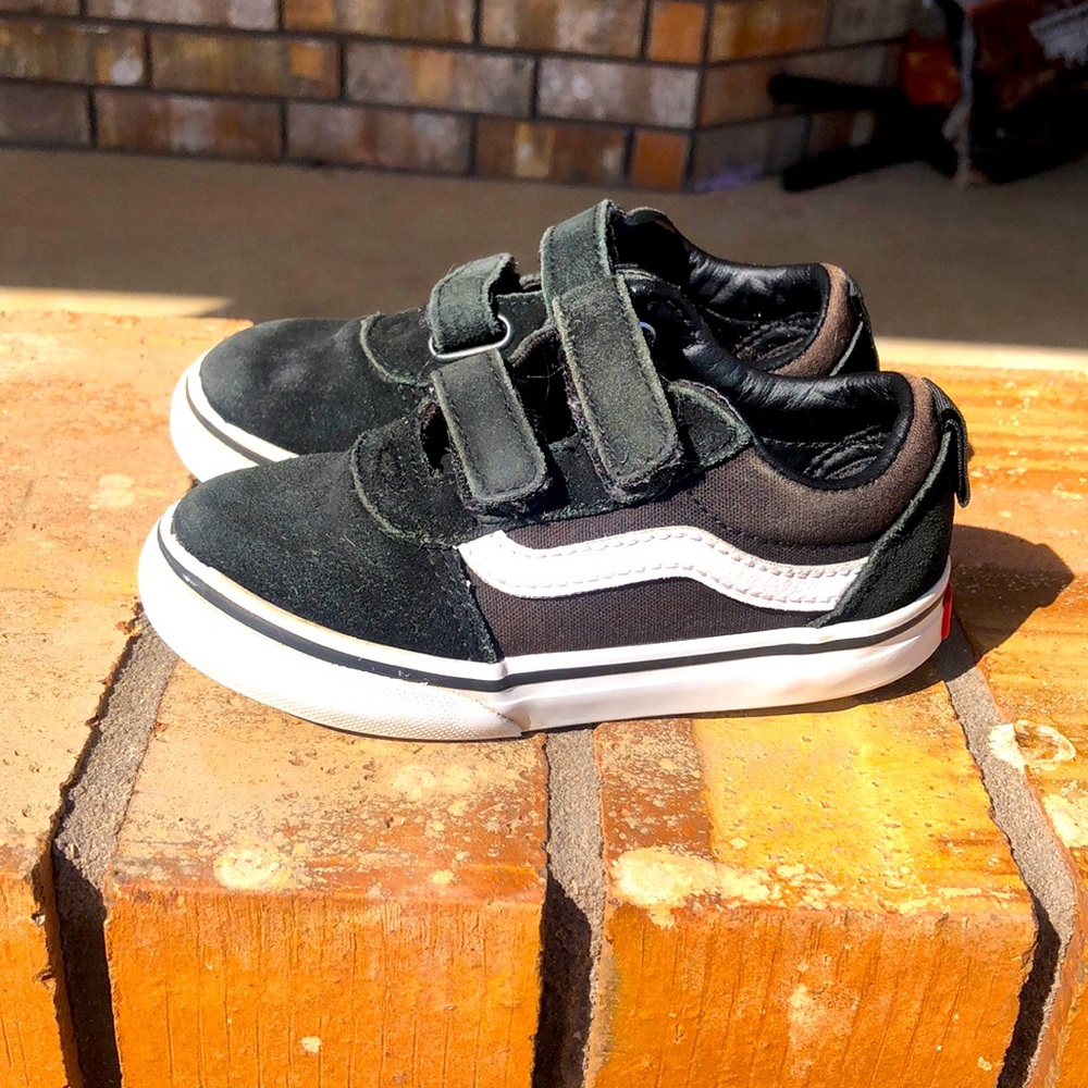 VANS TODDLER SIZE 8